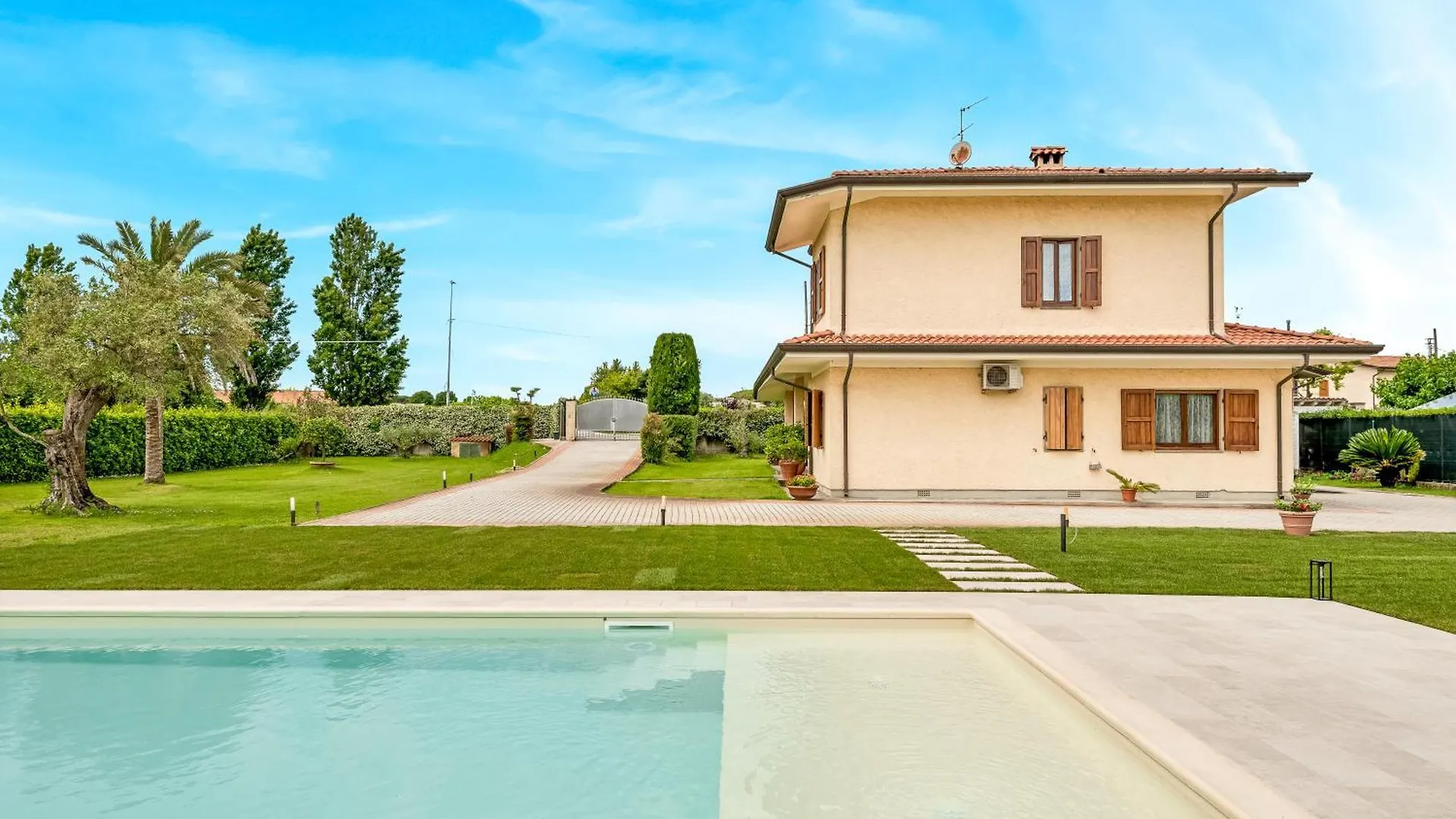 Villa Giulia - Appartamento A Marina di Pietrasanta 0*,  Itálie